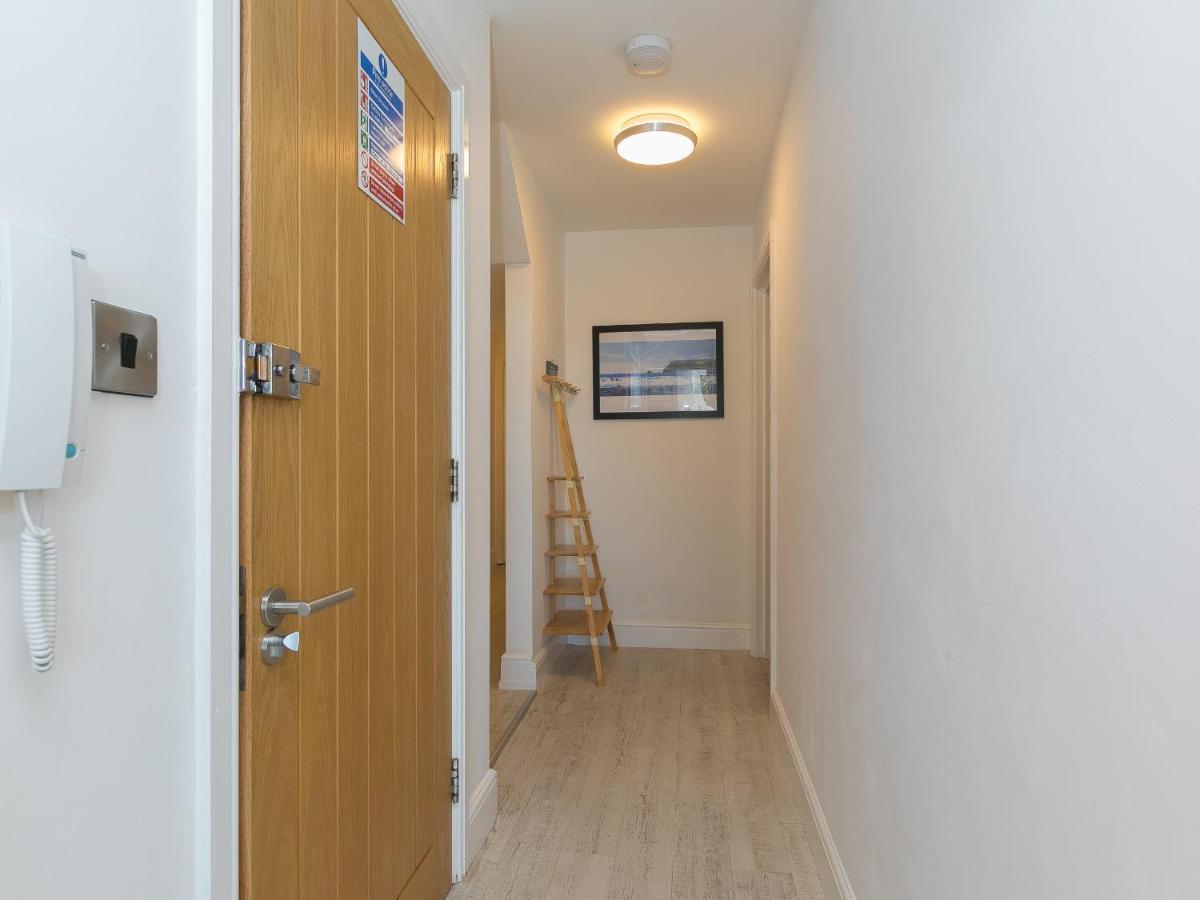Apartment Waters Watch *